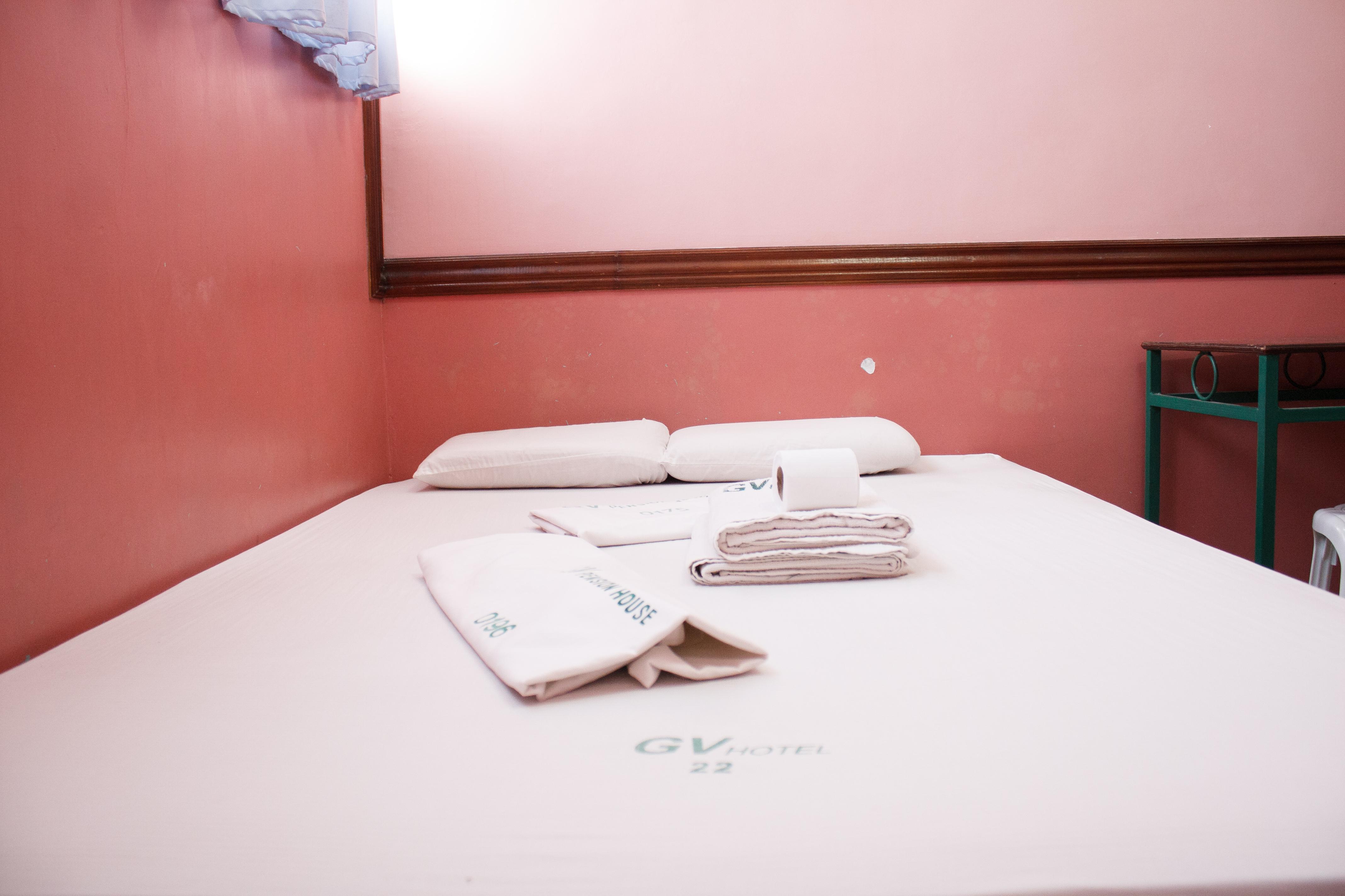 Gv Hotel - Baybay מראה חיצוני תמונה