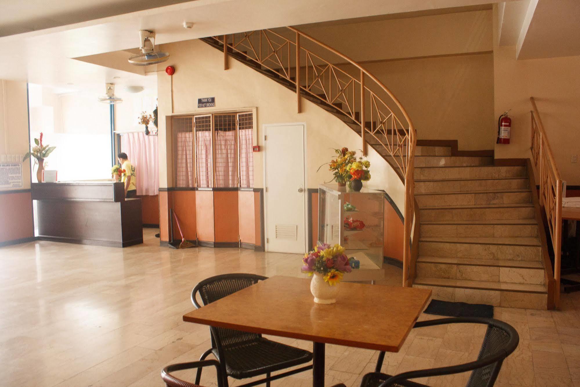 Gv Hotel - Baybay מראה חיצוני תמונה